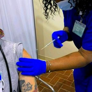 Meet your Posher, Linda